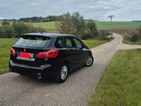Gebraucht BMW 218 Active Tourer 150 PS (110 kW) 2020 Schwarz Van / Kleinbus