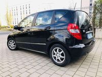 Gebraucht Mercedes A180 116 PS (85 kW) 2010 Schwarz Limousine