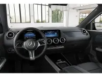 Gebraucht Mercedes GLA200 Progressive 150 PS (110 kW) 2025 Schwarz SUV