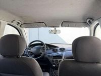 Gebraucht Ford Focus Ambiente 101 PS (74 kW) 2003 Silber Kombi