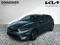 Neu Kia Ceed Platinum 140 PS (102 kW) 2025 Yucca stahlgrau metallic Kleinwagen