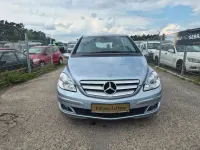 Gebraucht Mercedes E200 193 PS (141 kW) 2006 Blau Limousine