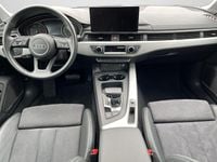 Second-hand Audi A4 Advanced 204 CP (150 kW) 2022 Albastru Break