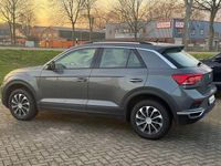 Gebraucht VW T-Roc Style 150 PS (110 kW) 2022 Grau SUV