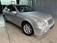Second-hand Mercedes C220 Elegance 143 CP (105 kW) 2001 Argintiu Berlinǎ