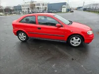 Gebraucht Opel Astra 65 PS (47 kW) 1999 Rot Limousine