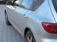 Usata Mazda 3 105 CV (77 kW) 2005 Beige Utilitaria
