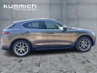 Gebraucht Alfa Romeo Stelvio Lusso 209 PS (153 kW) 2021 Grau SUV