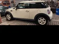 Gebraucht Mini ONE 75 PS (55 kW) 2011 Weiß Kleinwagen