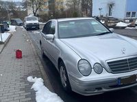 Gebraucht Mercedes E200 Classic 116 PS (85 kW) 2000 Silber Limousine