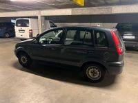 Gebraucht Ford Fusion 90 PS (66 kW) 2003 Grau Kleinwagen