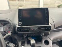 Gebraucht Opel Combo Selection 102 PS (75 kW) 2019 Weiß Van / Kleinbus