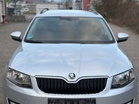 gebraucht Skoda Octavia 2.0 Combi Ambition *1.Hand*Klima*Tempoma