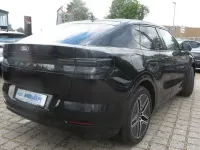 Gebraucht Ford Capri Premium 250 kW (340 PS) 2025 Agate black (metallic) SUV