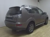 Gebraucht Mitsubishi Outlander 147 PS (108 kW) 2011 Granitbraun metallic SUV