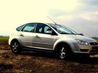 Gebraucht Ford Focus 101 PS (74 kW) 2007 Silber metallic Limousine