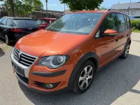 Gebraucht VW Touran Cross 140 PS (102 kW) 2010 Rot Van / Kleinbus