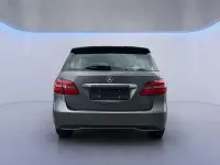 Gebraucht Mercedes B200 136 PS (100 kW) 2018 Mountaingraumet. Van / Kleinbus