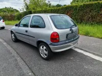 Gebraucht Opel Corsa Edition 65 PS (47 kW) 2000 Silber Limousine