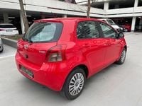 Gebraucht Toyota Yaris 69 PS (50 kW) 2008 Rot Kleinwagen