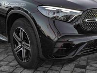 Gebraucht Mercedes GLC300 AMG 258 PS (189 kW) 2023 Unilack schwarz uni SUV