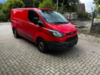 Gebraucht Ford Transit Custom 105 PS (77 kW) 2017 Rot Van / Kleinbus