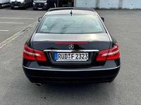 Gebraucht Mercedes E250 Avantgarde 204 PS (150 kW) 2012 Schwarz Coupé