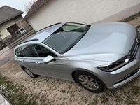 Gebraucht VW Passat 150 PS (110 kW) 2018 Grau Kombi