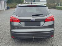 Gebraucht Ford Focus Titanium 120 PS (88 kW) 2016 Grau Kombi
