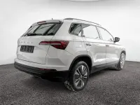 Gebraucht Skoda Karoq Tour 150 PS (110 kW) 2023 Moonweiß perleffekt SUV