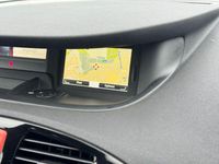 Gebraucht Renault Scénic III Bose Edition 110 PS (80 kW) 2011 Weiß Van / Kleinbus