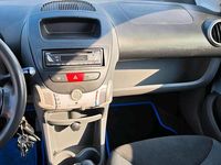 Gebraucht Toyota Aygo 67 PS (49 kW) 2006 Grau Kleinwagen