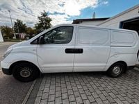 Gebraucht Hyundai H-1 136 PS (100 kW) 2014 Weiß Van / Kleinbus