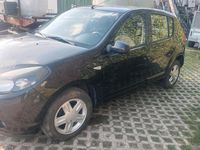 Gebraucht Dacia Sandero 75 PS (55 kW) 2010 Schwarz Limousine
