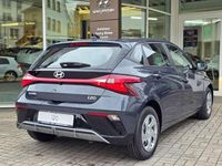 Gebraucht Hyundai i20 Select 101 PS (74 kW) 2025 Aurora grey / mic Kleinwagen