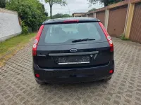 Gebraucht Ford Fiesta 80 PS (58 kW) 2007 Blau Kleinwagen