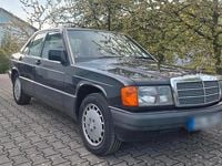Second-hand Mercedes 190 75 CP (55 kW) 1991 Negru Berlinǎ