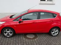 Gebraucht Ford Fiesta Titanium 97 PS (71 kW) 2009 Rot Kleinwagen
