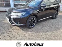 Gebraucht Mitsubishi Outlander P-HEV Top 121 PS (88 kW) 2016 Schwarz SUV