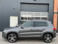 Gebraucht VW Tiguan LOUNGE 177 PS (130 kW) 2015 Grau SUV