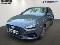 Neu Hyundai i30 Advantage 150 PS (110 kW) 2025 Grau Limousine