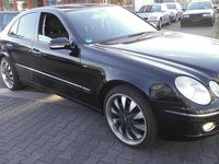 Gebraucht Mercedes E280 Elegance 190 PS (139 kW) 2008 Schwarz Limousine