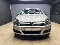Gebraucht Opel Astra Edition 105 PS (77 kW) 2005 Silber Kleinwagen