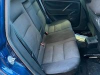 Gebraucht VW Passat 105 PS (77 kW) 2005 Blau Kombi