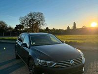 Second-hand VW Passat 150 CP (110 kW) 2019 Argintiu Break