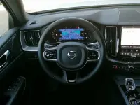 Gebraucht Volvo XC60 Plus 197 PS (144 kW) 2024 Weiß SUV