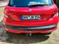 Gebraucht Peugeot 207 Premium 95 PS (69 kW) 2010 Rot Limousine