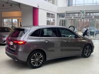Gebraucht Mercedes B200 163 PS (119 kW) 2023 Mountaingrau Van / Kleinbus