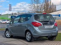Gebraucht Opel Meriva Innovation 120 PS (88 kW) 2012 Silber Van / Kleinbus