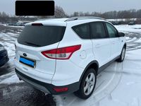Gebraucht Ford Kuga Trend 140 PS (102 kW) 2014 Weiß SUV